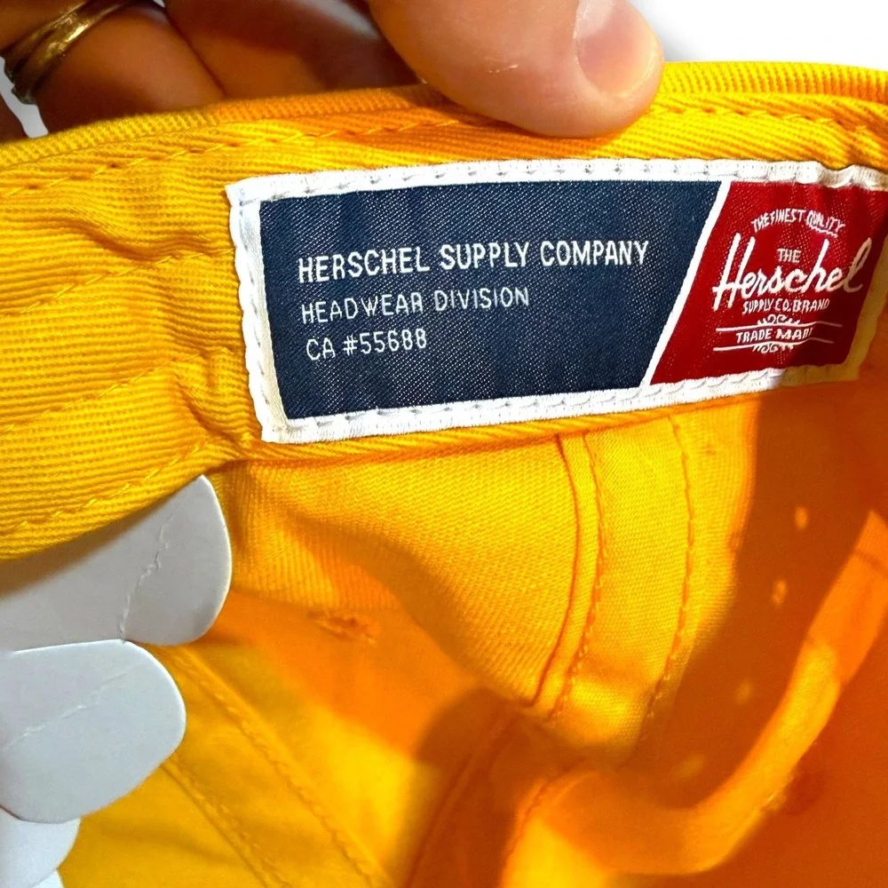 Herschel Supply Co Hat Unisex OSFA Yellow V Logo Dad Cap Snapback CA55688 NWOT